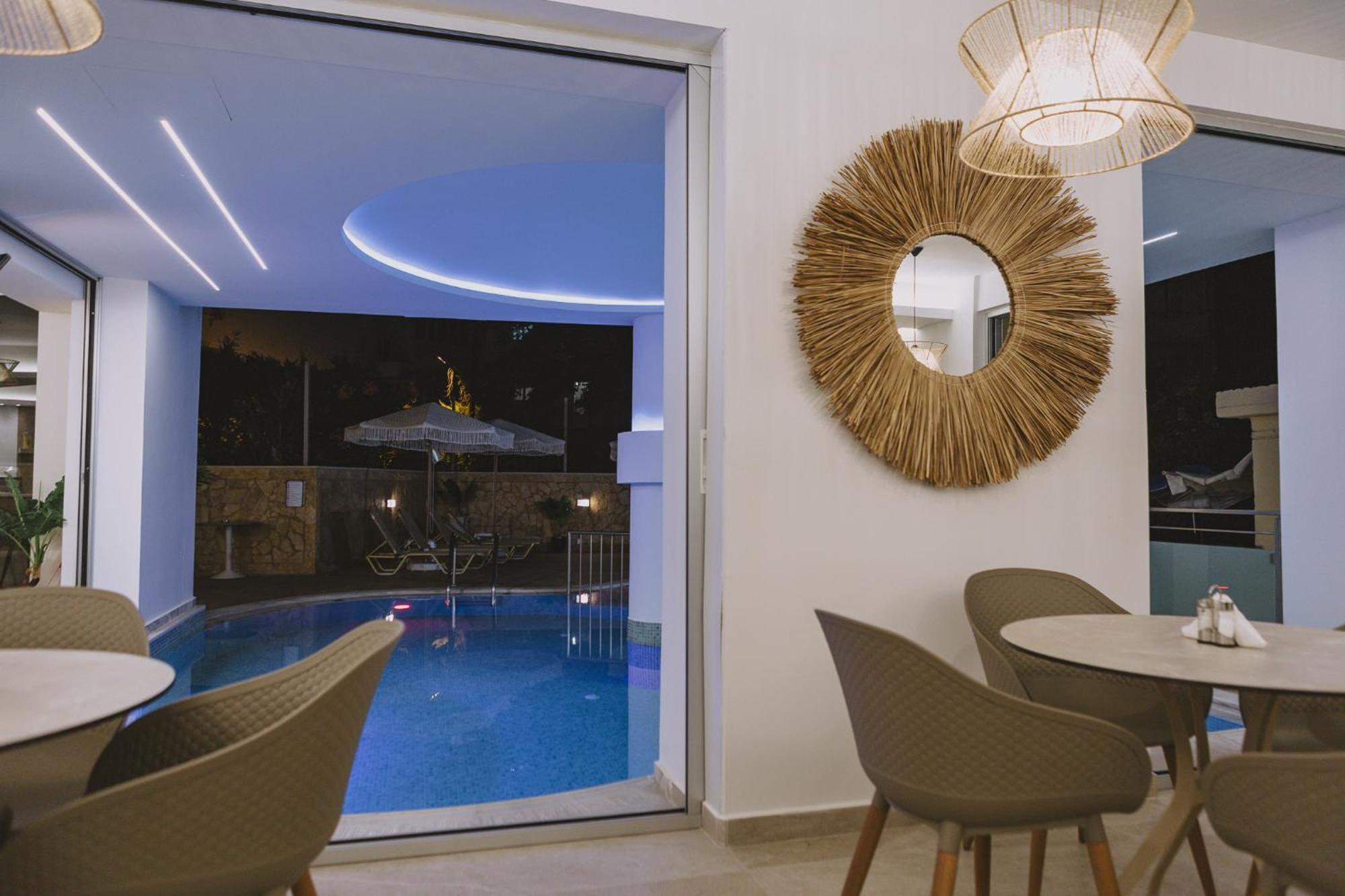 Theo Beach Hotel Apartments Rethymnon Exterior foto