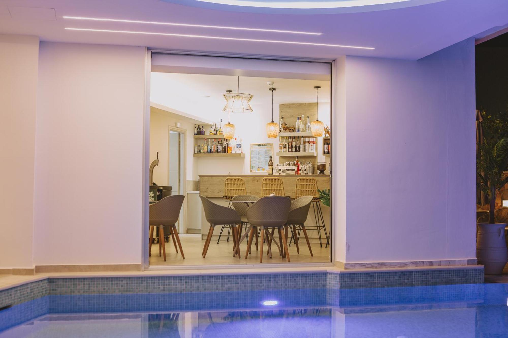 Theo Beach Hotel Apartments Rethymnon Exterior foto