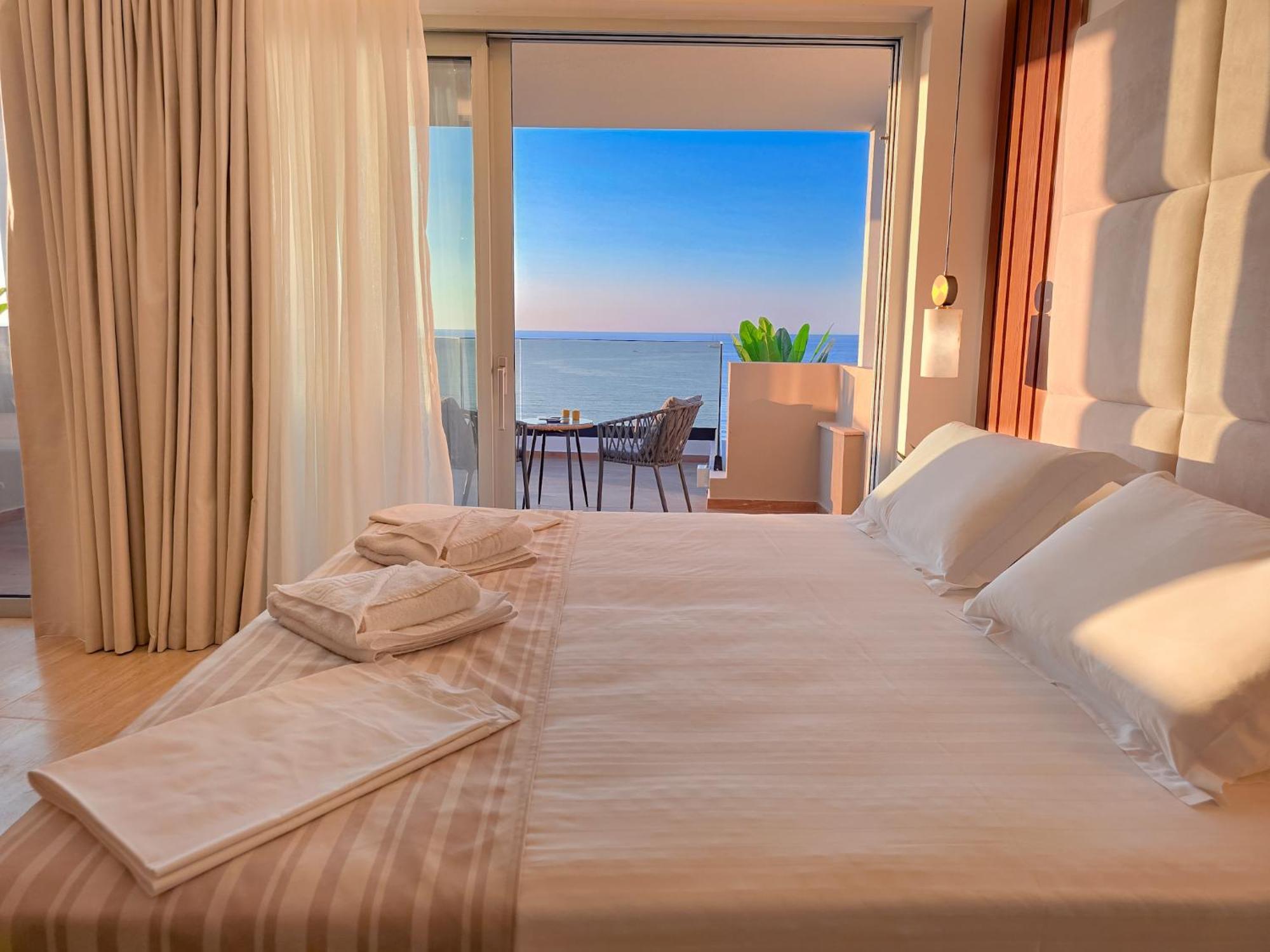 Theo Beach Hotel Apartments Rethymnon Exterior foto